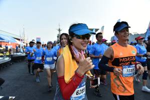 BIB: 7237
                            <button type="button" onclick="openModal(3172010)" class="btn btn-primary btn-sm float-right btn-popup" data-toggle="modal" data-target=".modal-high-quality">
                        <i class="fas fa-shopping-cart"></i> Add to Cart
                    </button>
                                            <button type="button" onclick="isThisMe(3172010, true)" class="btn btn-success btn-sm float-right btn-popup btn-isme hidden" data-toggle="tooltip" data-placement="bottom" title="นี่คือรูปของคุณใช่ไหม คลิกที่นี่เพื่อเอาเข้าอัลบั้ม">
                        <i class="fas fa-plus"></i> Add to album
                    </button>
                    <button type="button" onclick="isThisMe(3172010, false)" class="btn btn-warning btn-sm float-right btn-popup btn-isnotme hidden">
                        <i class="fas fa-ban"></i> Remove from album
                    </button>